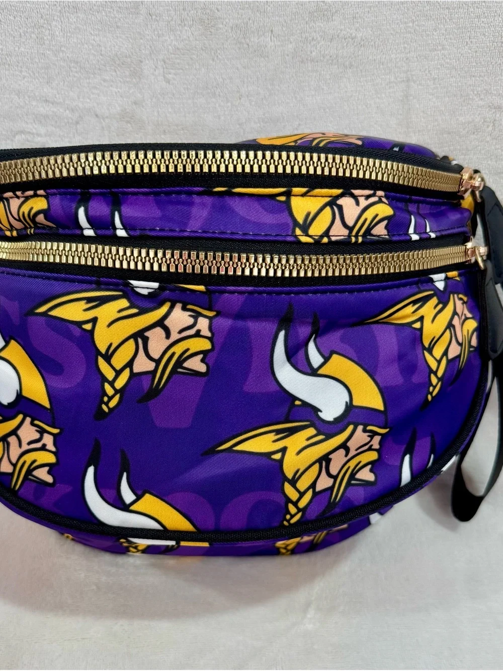 New Vikings Crossbody Bum Bag w/ long strap size inclusive